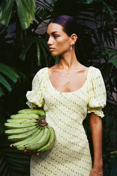 BANANA PENDANT GOLD